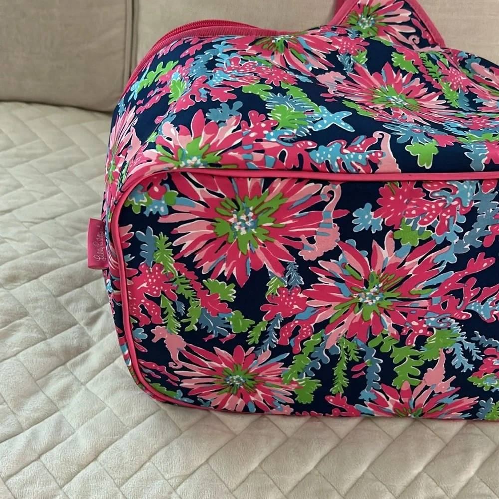 Lilly Pulitzer Insulated Tote/Bag - Picture 8 of 9
